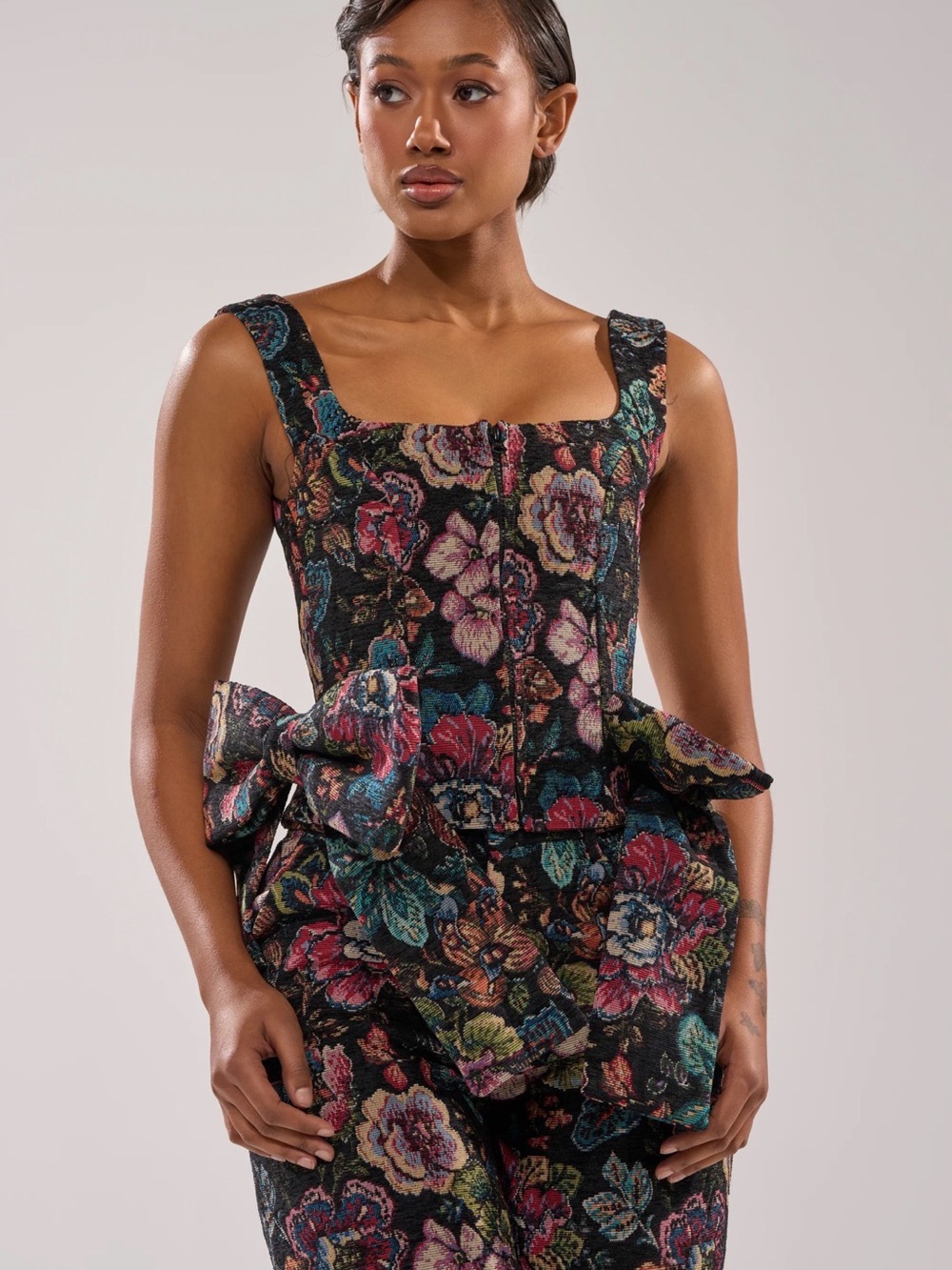 AKIRA Pretty Little Lady Floral Brocade Corset Top with Bows - Size Small
